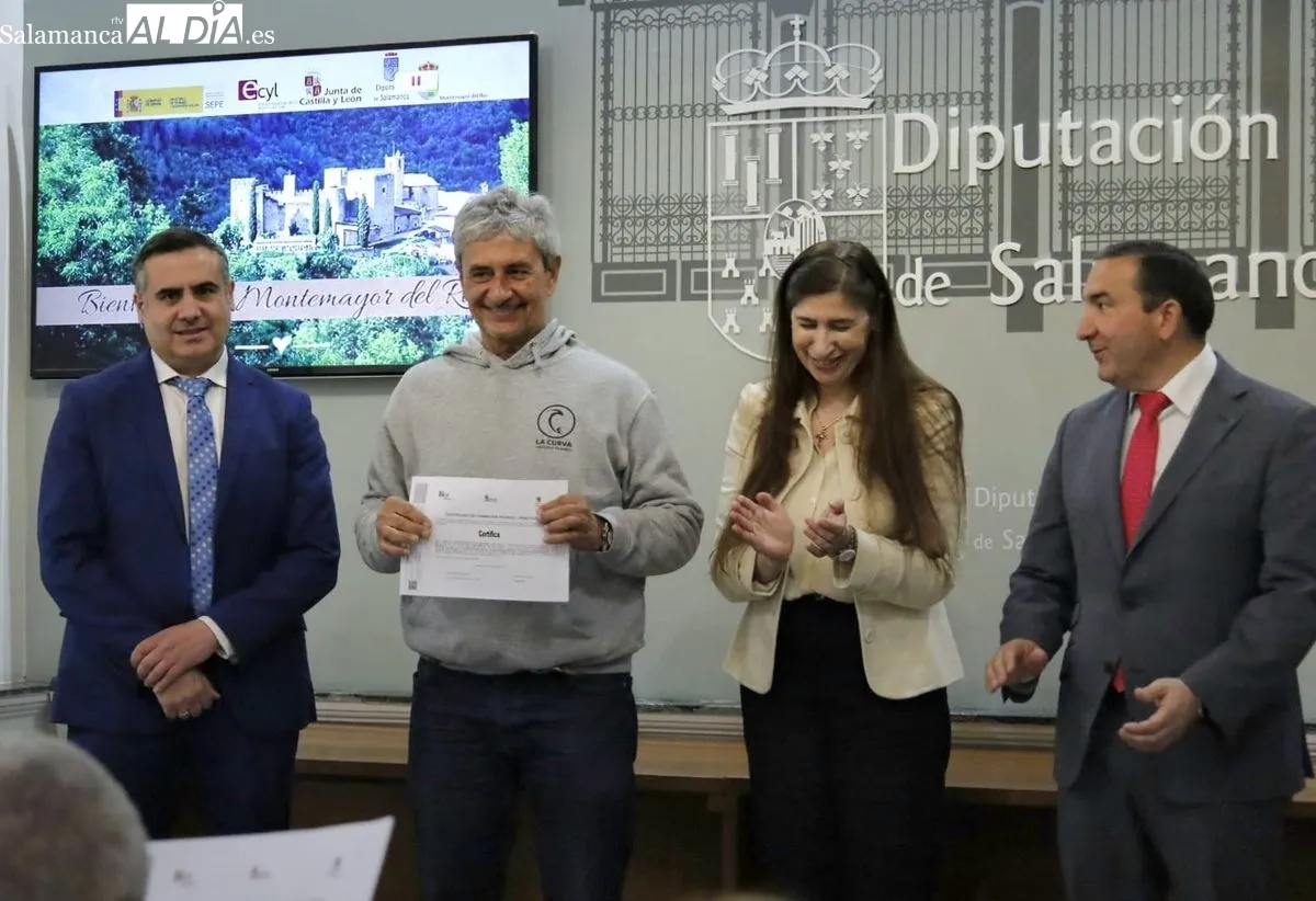 Entrega de diplomas a los diez participantes de la Acción en Alternancia de Formación y Empleo (AFE) 