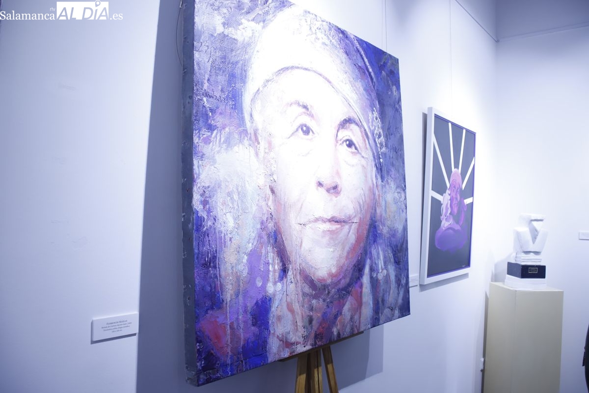 Exposición La ciudad, el libro y la palabra. Homenaje a Carmen Martin Gaite en el Casino de Salamanca