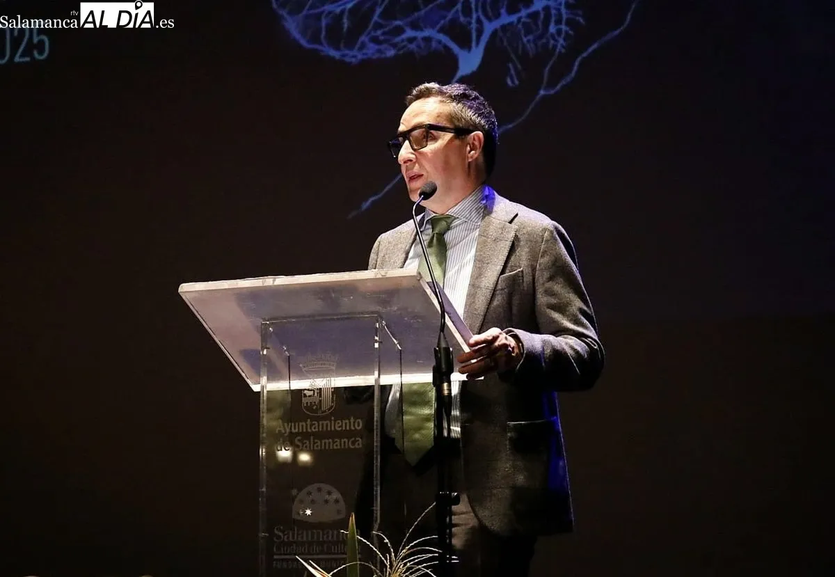 Inauguración de la jornada 'Salamanca: por Cajal y la Ciencia' en el Teatro Liceo. Foto de David Domínguez
