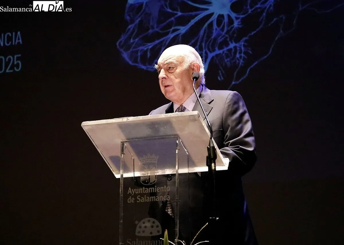 Inauguración de la jornada 'Salamanca: por Cajal y la Ciencia' en el Teatro Liceo. Foto de David Domínguez