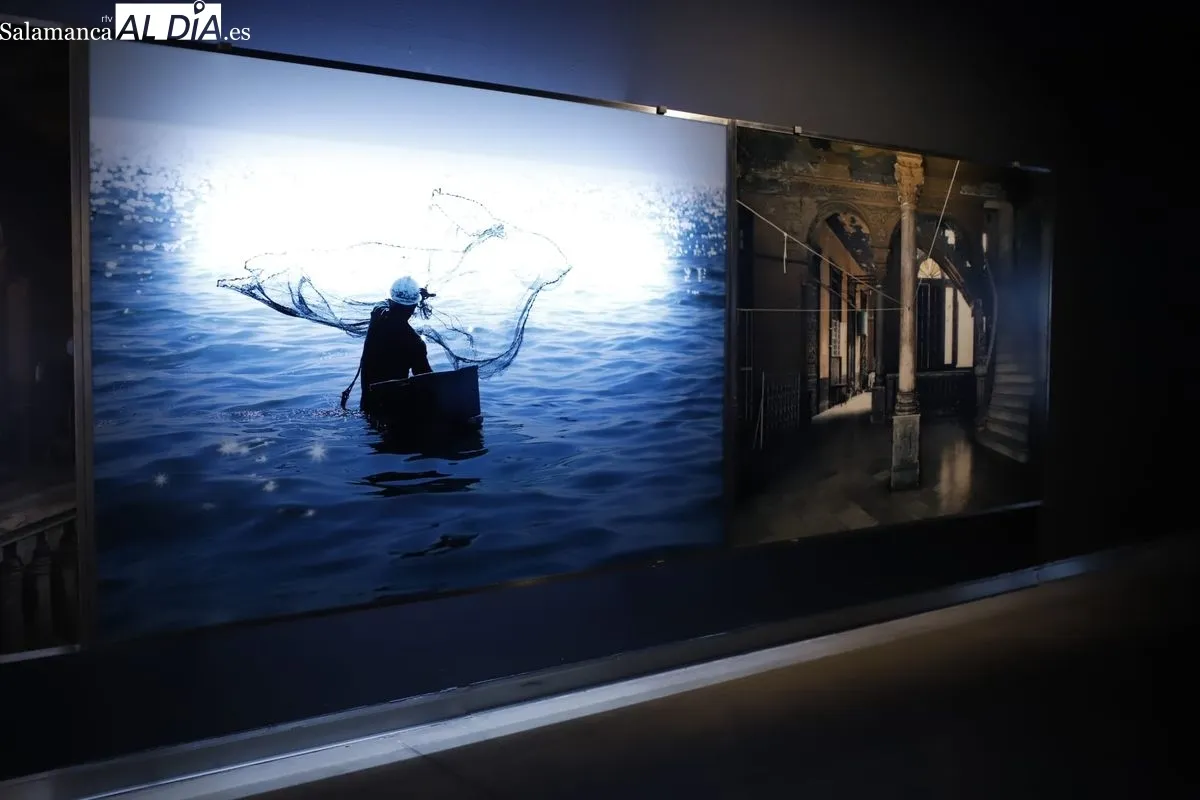  Presentación en el Da2 de la exposición 'Topologías intempestivas' del artista Ángel Marcos. Foto de Ángel Puma