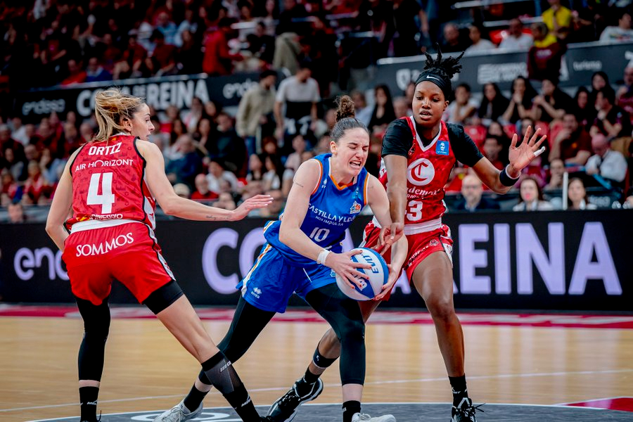 El Perfumerías Avenida tumba al anfitrión Zaragoza y se verá las caras con la sorpresa Jairis en la final de Copa de la Reina (70-66)