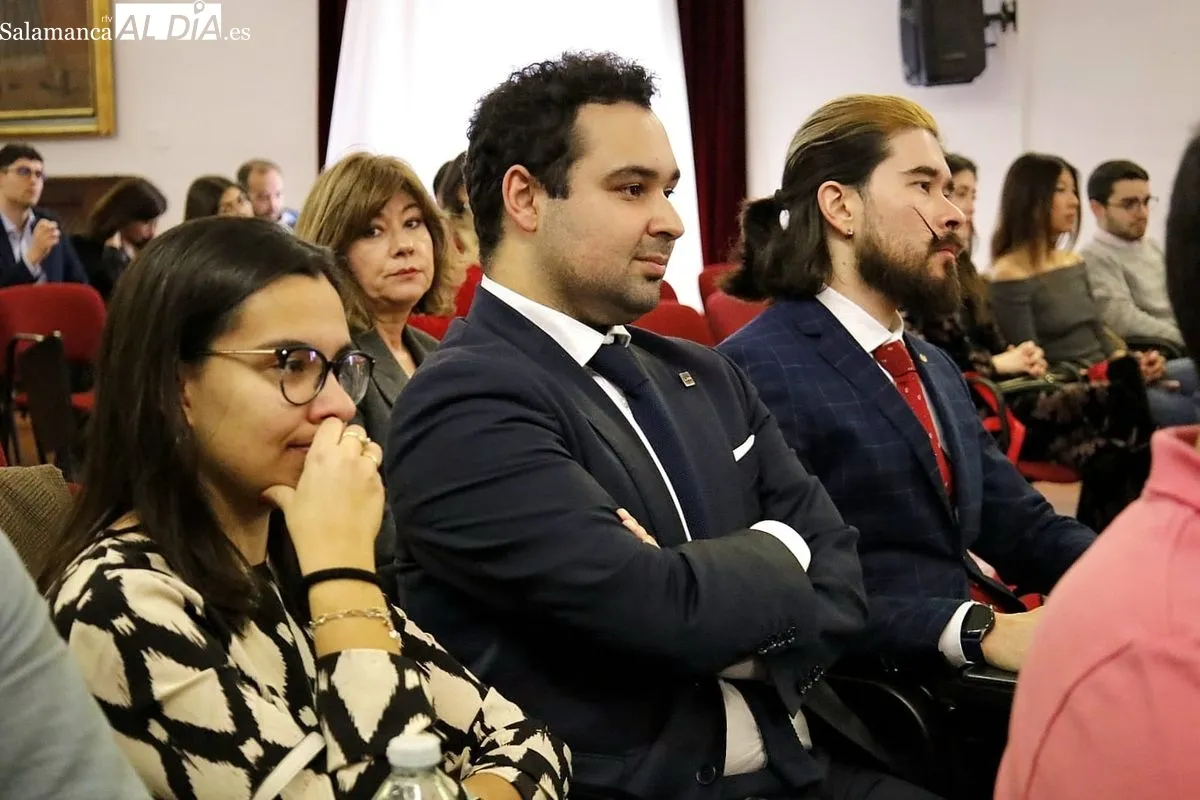 Inauguración del 40 aniversario de AEUS en el Colegio Fonseca. Foto de David Domínguez