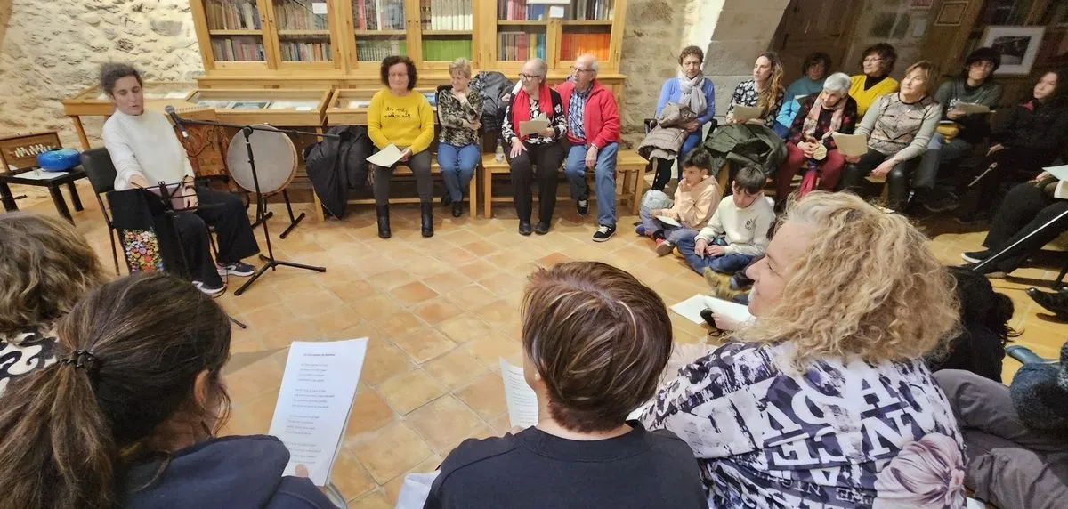Foto 2 - Poes&iacute;a y M&uacute;sica para celebrar el D&iacute;a de la Mujer en Juzbado