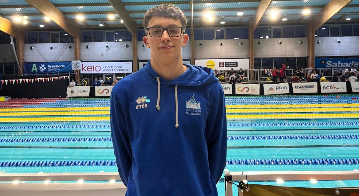El salmantino Manuel Delgado brilla en el Campeonato de España Junior de natación