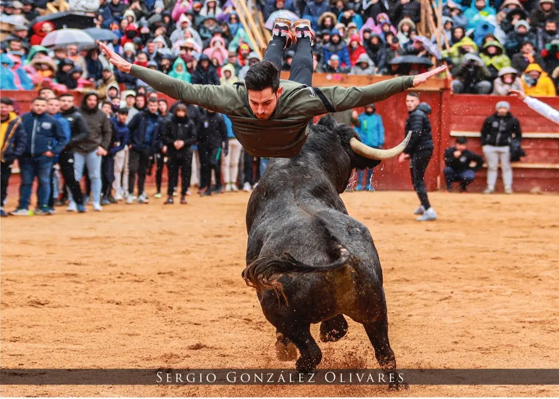 Foto 9 - &Aacute;ngel Serrano gana de nuevo el Concurso del Calendario Carnavalero, que ya est&aacute; a la venta