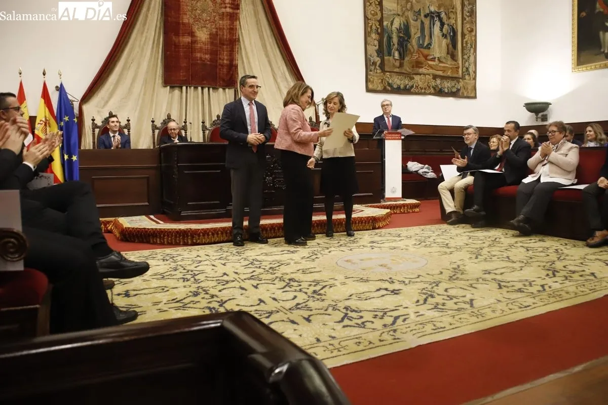 Entrega en el Paraninfo de la USAL de los premios  galardones María de Maeztu y Gloria Begué. Foto de Ángel Puma