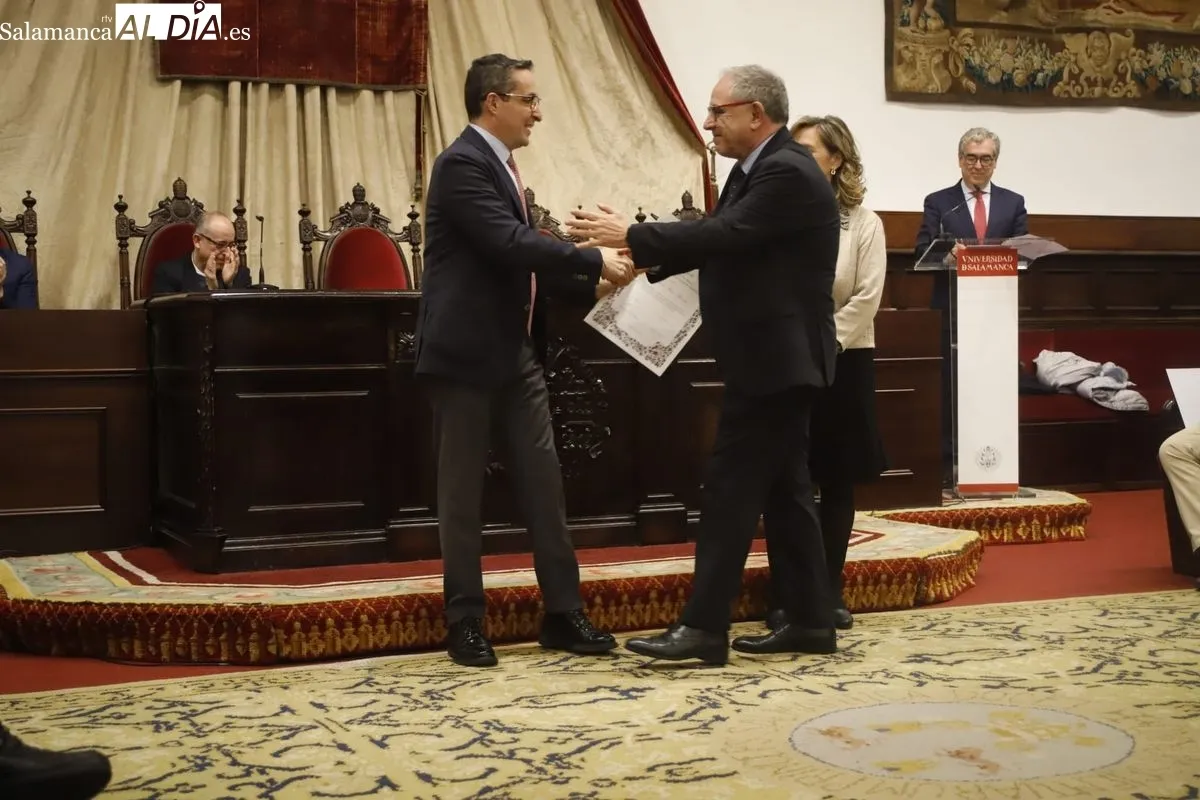 Entrega en el Paraninfo de la USAL de los premios  galardones María de Maeztu y Gloria Begué. Foto de Ángel Puma