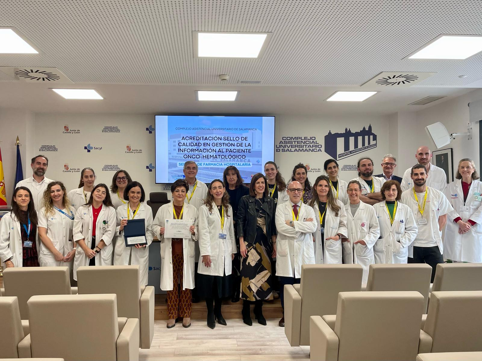 El Hospital de Salamanca recibe el Sello de Calidad en Gestión de la Información al Paciente Onco-hematológico por la excelencia de su Servicio de Farmacia Hospitalaria