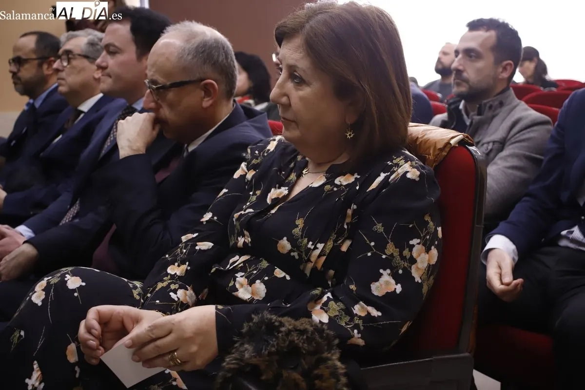 Presentación del ambicioso sistema de autoconsumo solar de la USAL que le permitirá ahorrar 250.000 euros anuales en su factura eléctrica