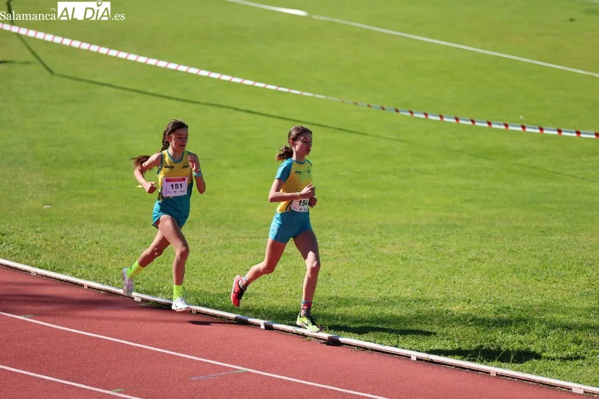 Emocionante final de atletismo en los Juegos Escolares de Salamanca | FOTOS: David Sañudo 