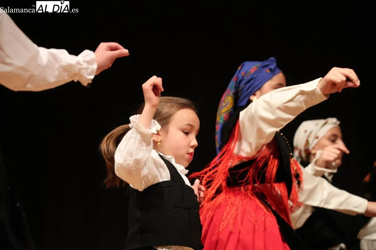 Actuaciones musicales y pasacalles en Salamanca para celebrar el Día de Galicia | FOTOS: David Sañudo