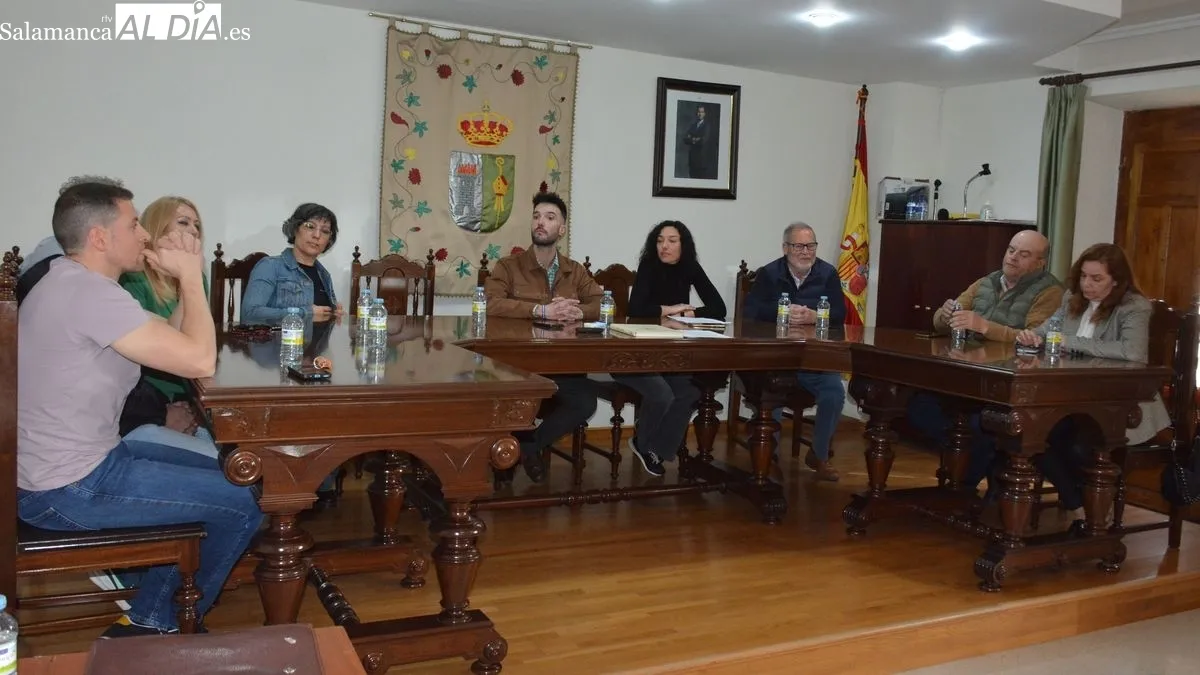 Foto 3 - Carlos Pedraz regresa a la Alcald&iacute;a de Lumbrales con el apoyo de Independientes y un voto de Salamanca Importa