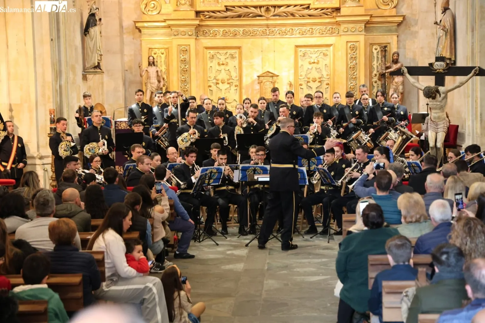 Reconocimiento a la asociación Asperger-Tea por parte de la Hermandad de Jesús Amigo de los Niños | FOTOS: David Sañudo 
