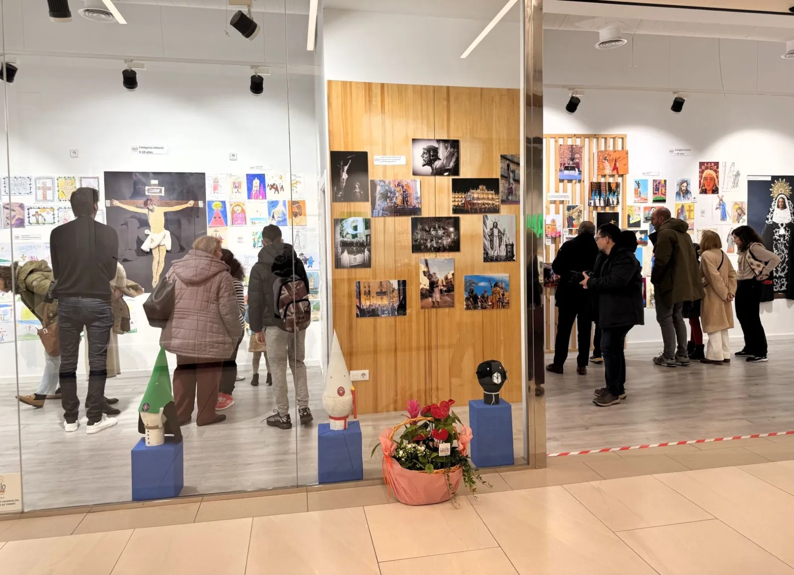Entregados los premios del I Certamen de Dibujo y Pintura del Centro de Día  Lazarillo de Tormes sobre la Semana Santa