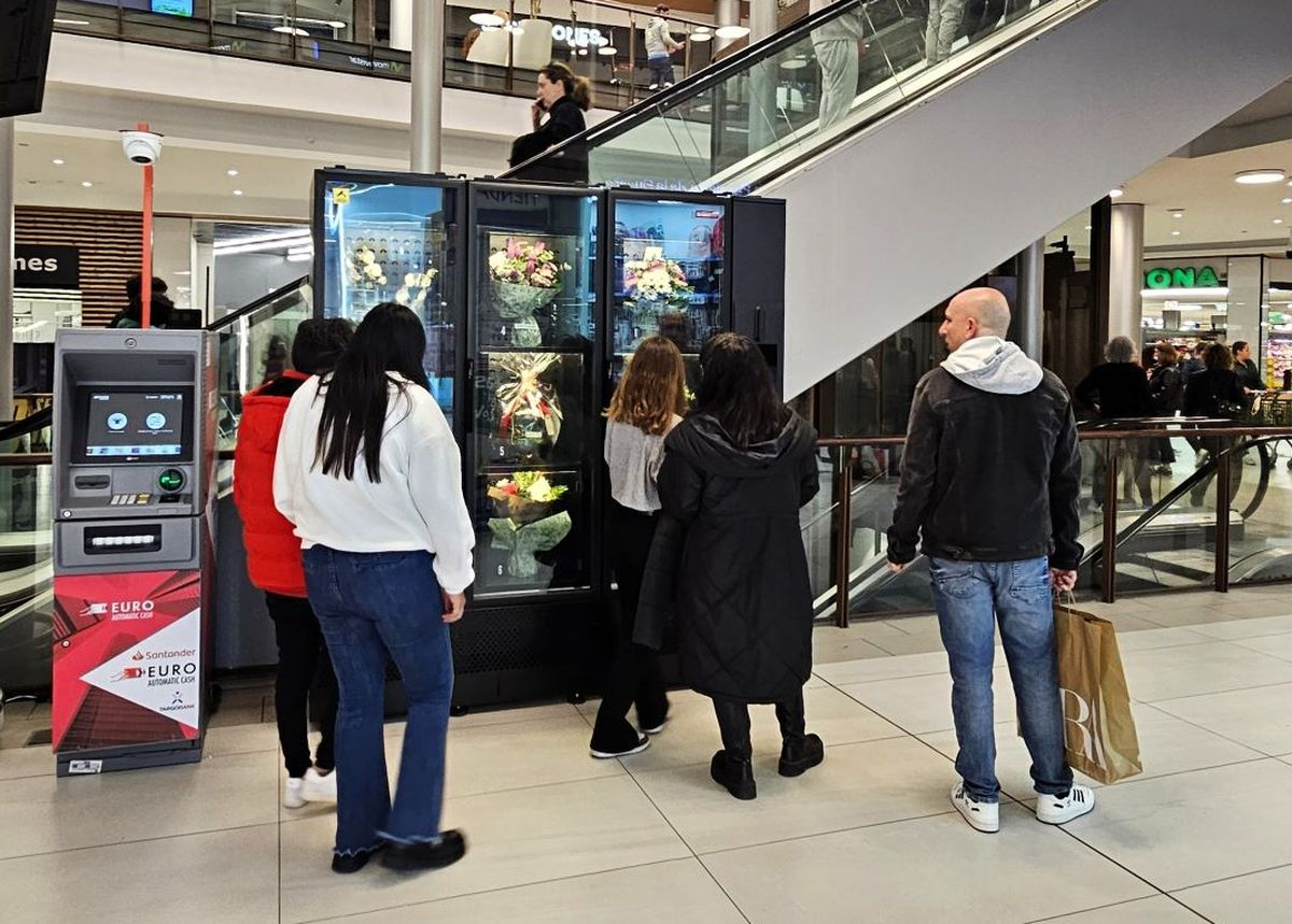 Primera máquina expendedora de ramos de flores en Salamanca