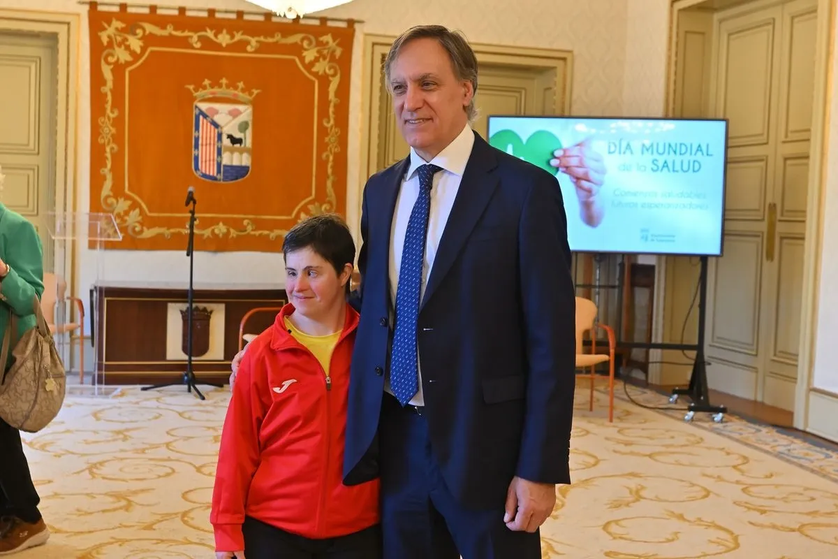 Foto 4 - Reconocimiento a la contribuci&oacute;n de m&aacute;s de 50 asociaciones de ayuda mutua al engranaje sanitario de Salamanca (FOTOS)