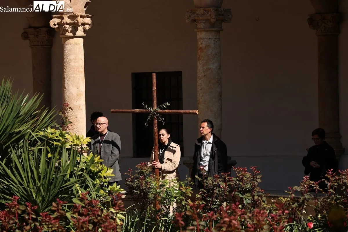 Especial Vía Crucis de la Hermandad de Cristo del Amor y de la Paz | FOTOS: David Sañudo 