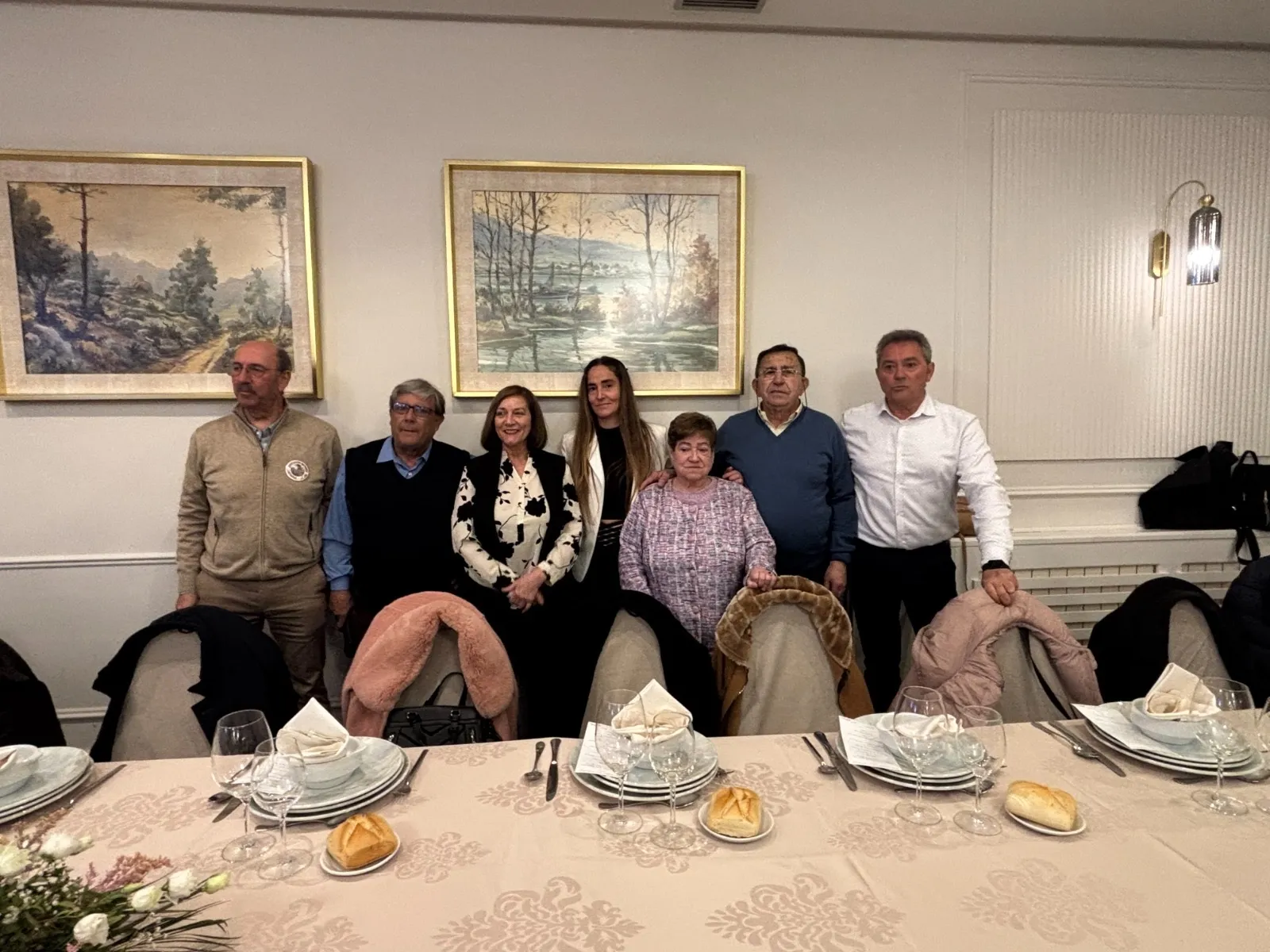Foto 2 - La asociaci&oacute;n de mayores y pensionistas 'El Casta&ntilde;ar' de B&eacute;jar visita Pe&ntilde;aranda junto a la asociaci&oacute;n 'San Miguel'
