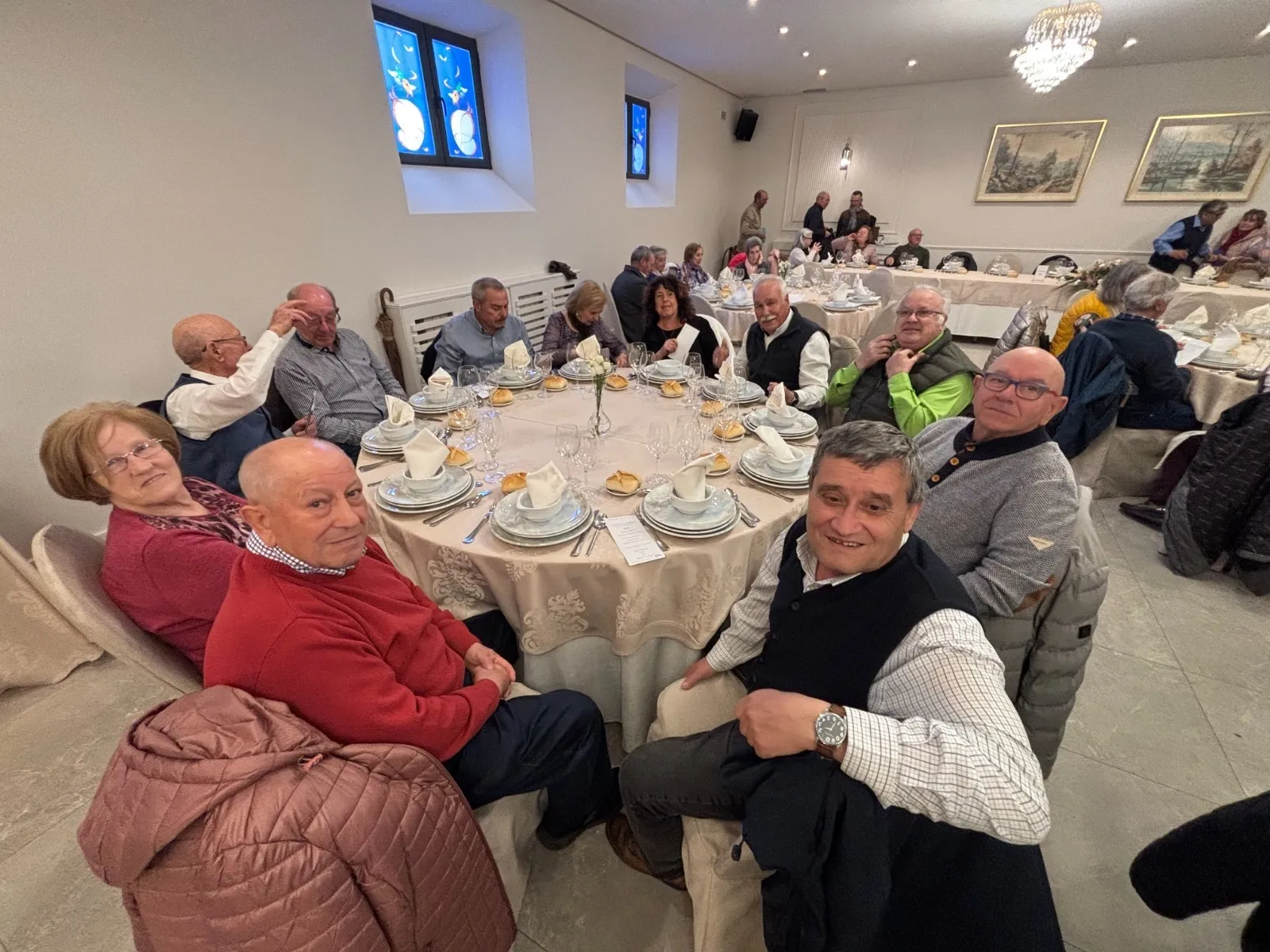 Foto 5 - La asociaci&oacute;n de mayores y pensionistas 'El Casta&ntilde;ar' de B&eacute;jar visita Pe&ntilde;aranda junto a la asociaci&oacute;n 'San Miguel'