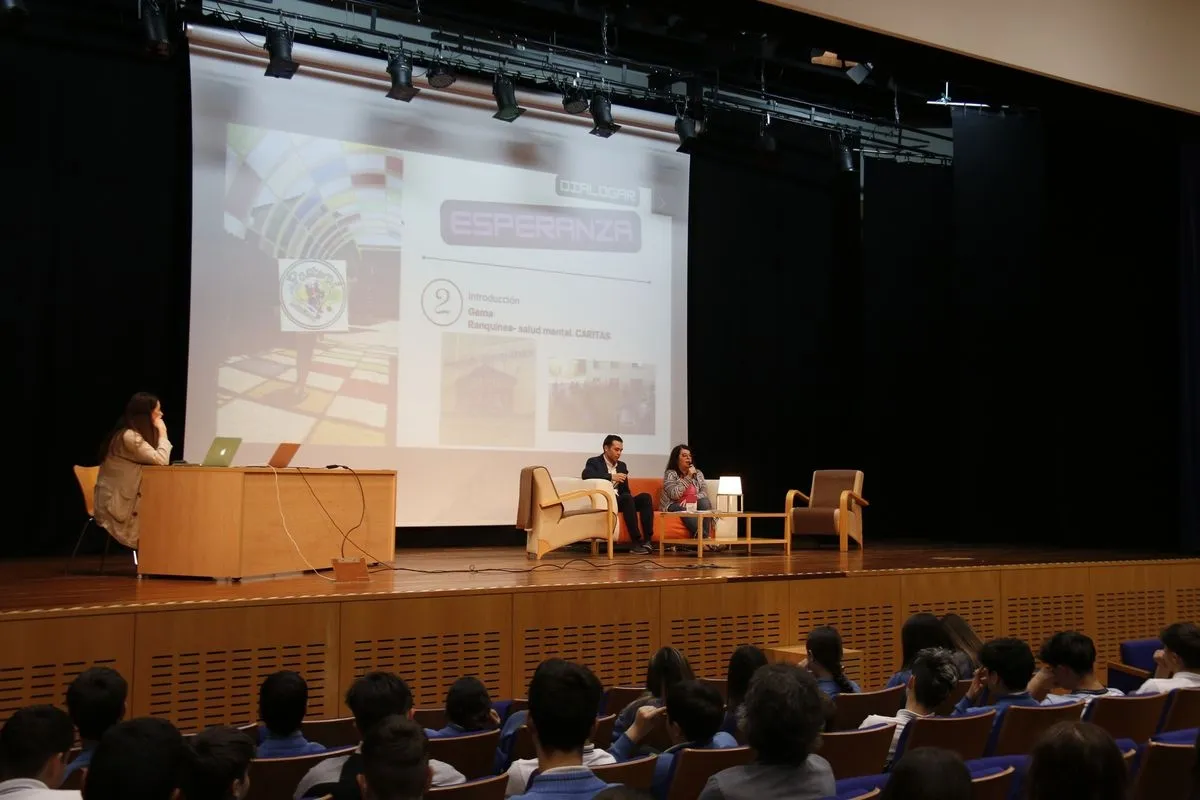Foto 6 - El Jubileo de la Esperanza llega a m&aacute;s de 500 j&oacute;venes salmantinos con un Happening (FOTOS)