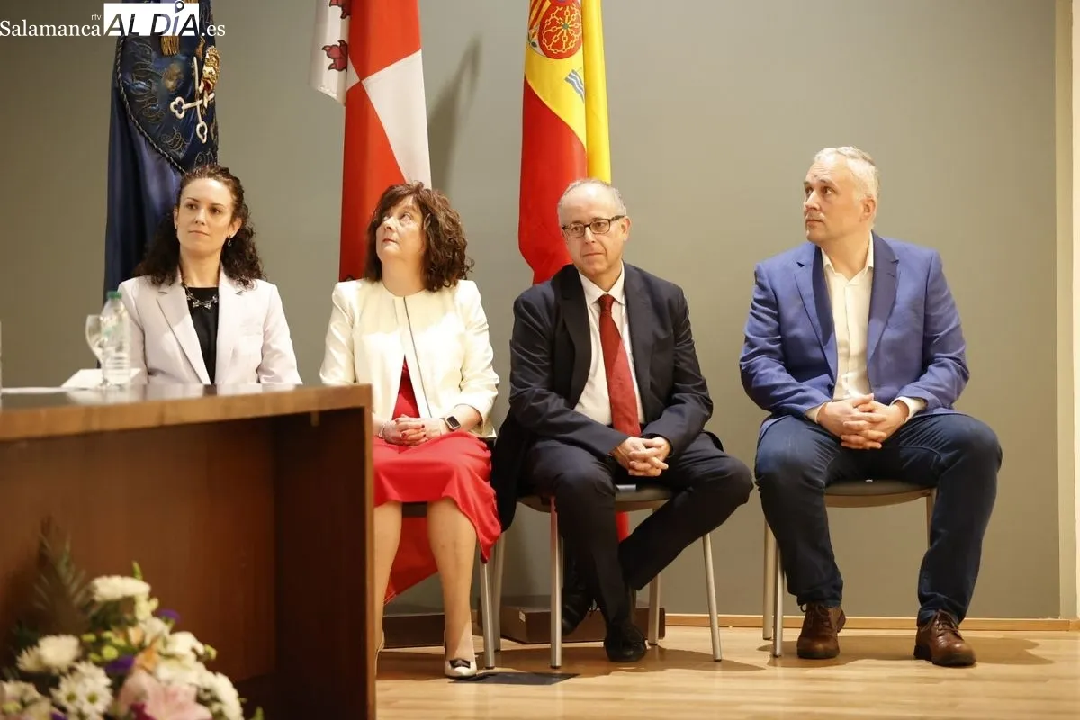 Emoción en la graduación del Grado en Ingeniería Química de la Universidad de Salamanca | FOTOS: David Sañudo