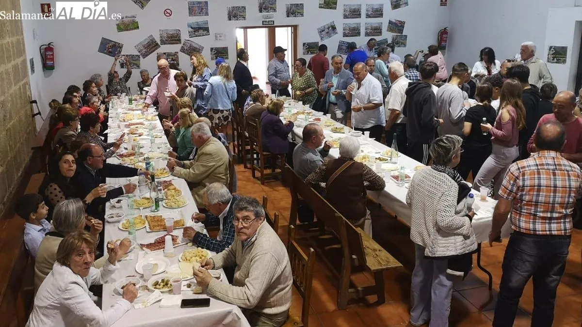 Foto 4 - Los vecinos de La Fregeneda se re&uacute;nen un a&ntilde;o m&aacute;s para celebrar el d&iacute;a de San Marcos