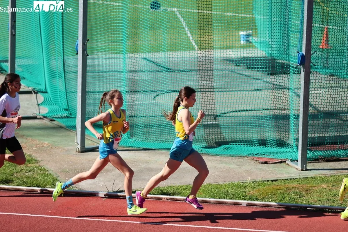 Emocionante final de atletismo en los Juegos Escolares de Salamanca | FOTOS: David Sañudo 