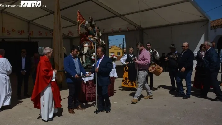 Foto 5 - Olmedo celebra el d&iacute;a de San Jorge con los actos tradicionales en honor a su patr&oacute;n