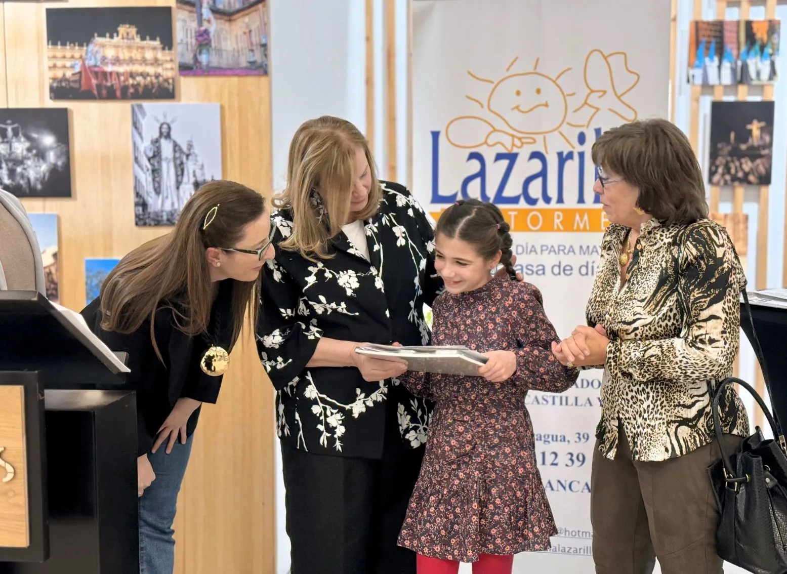 Entregados los premios del I Certamen de Dibujo y Pintura del Centro de Día  Lazarillo de Tormes sobre la Semana Santa