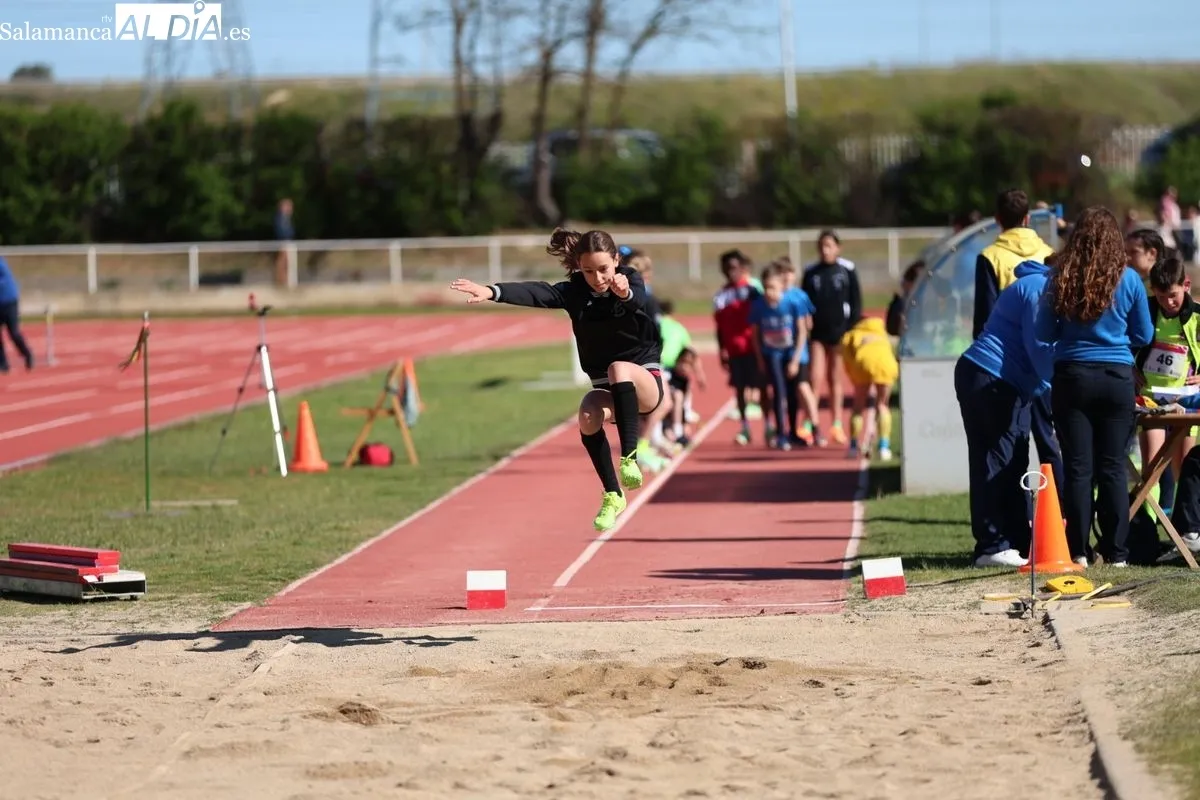 Emocionante final de atletismo en los Juegos Escolares de Salamanca | FOTOS: David Sañudo 