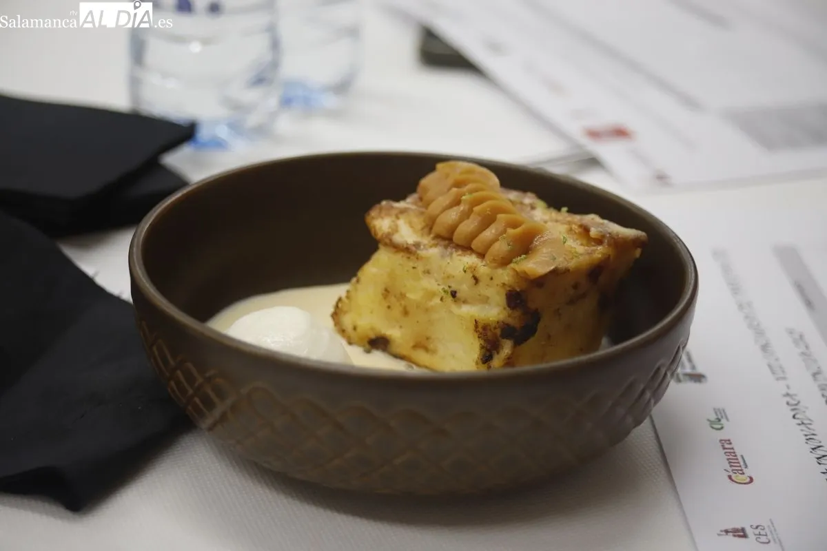 Concurso de Torrijas de Salamanca con 22 establecimientos participantes que mostraron sus propuestas en el Centro de Innovación Gastronómica de la Cámara de Comercio. Foto de Ángel Puma
