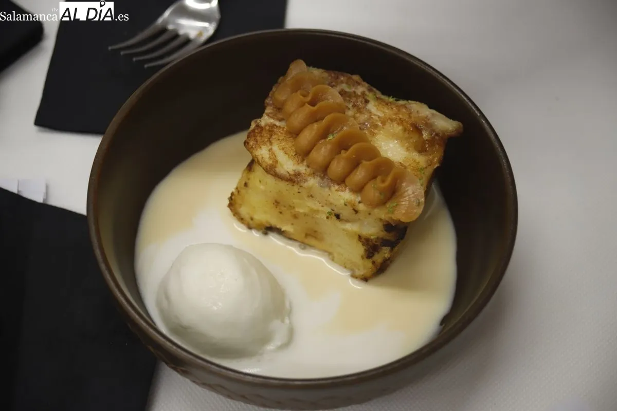 Concurso de Torrijas de Salamanca con 22 establecimientos participantes que mostraron sus propuestas en el Centro de Innovación Gastronómica de la Cámara de Comercio. Foto de Ángel Puma