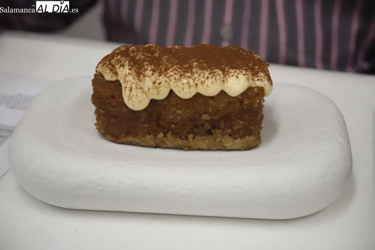 Concurso de Torrijas de Salamanca con 22 establecimientos participantes que mostraron sus propuestas en el Centro de Innovación Gastronómica de la Cámara de Comercio. Foto de Ángel Puma