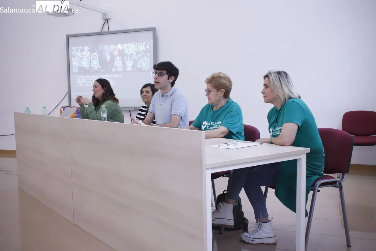 El CMI Victoria Adrados ha acogido el acto ‘La ELA existe, conocELA’. Fotos: Ángel Puma