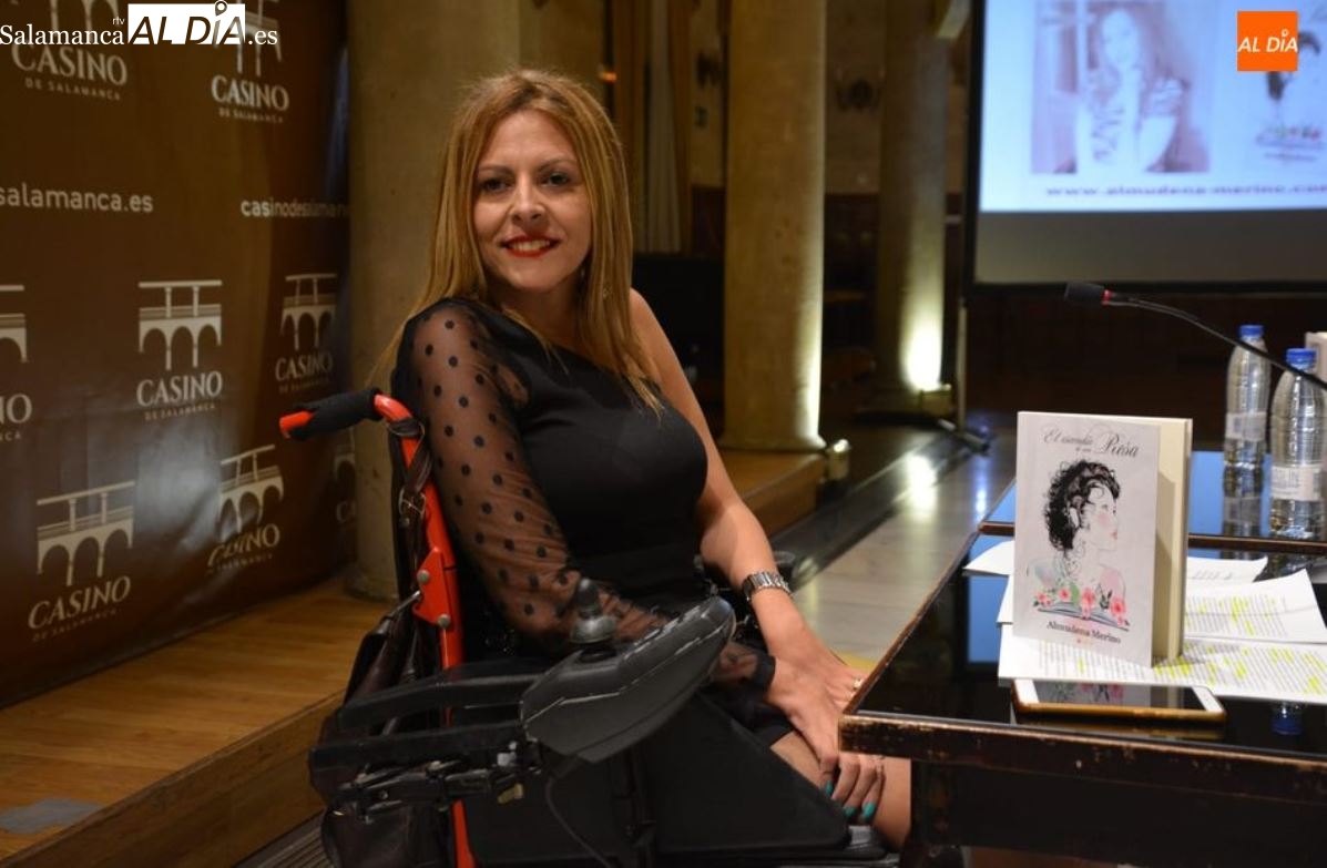 Conferencia de Almudena Merino en la Asociación Cultural de Mujeres Atenea