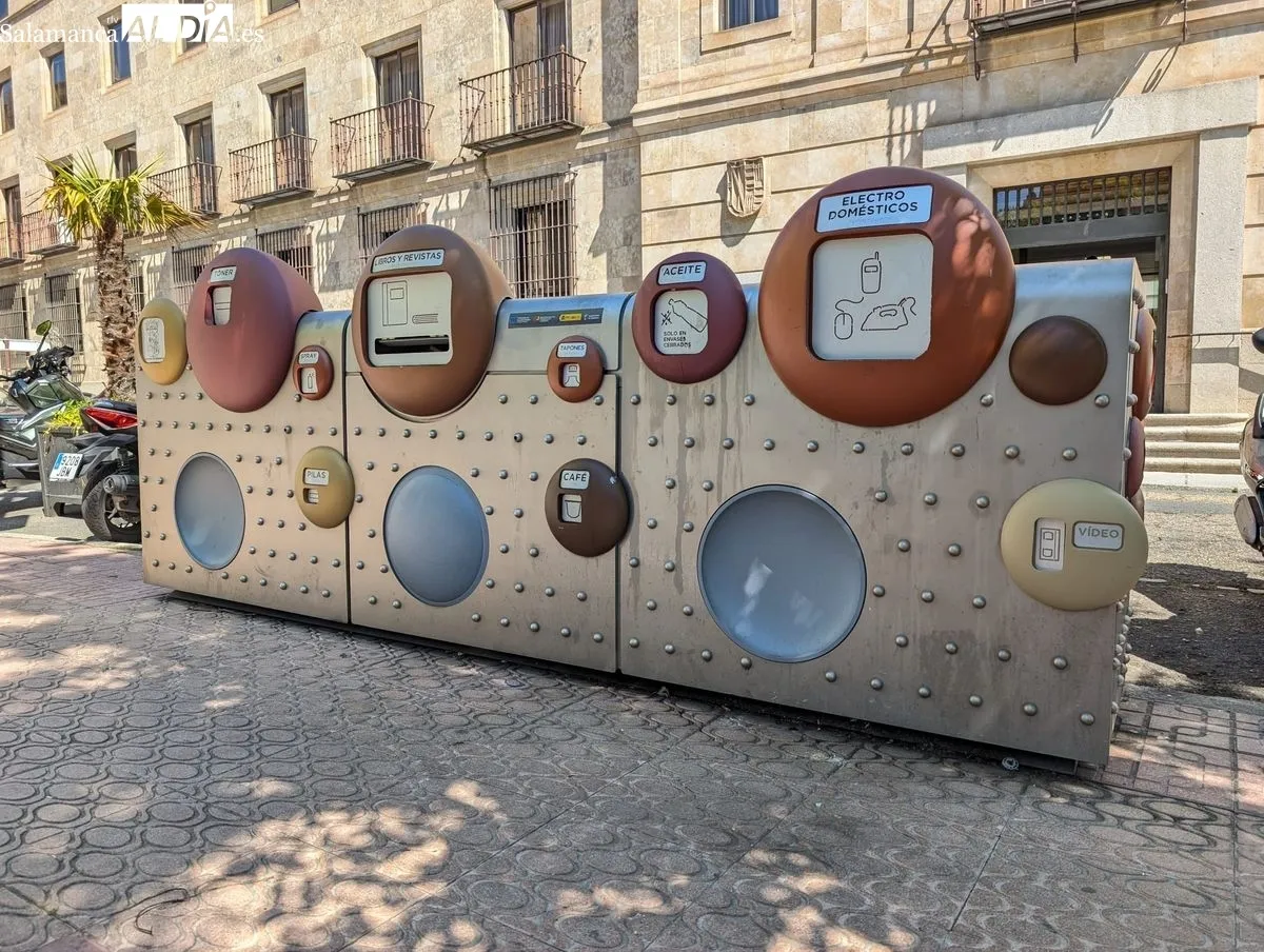 Uno de los contenedores de Salamanca. Foto de David Sañudo