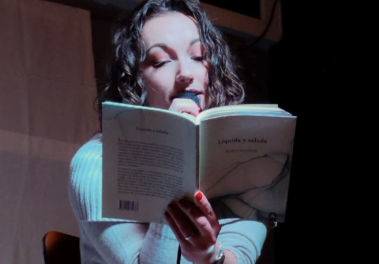 Noelia Salvador, poeta con raíces salmantinas, presenta su último poemario