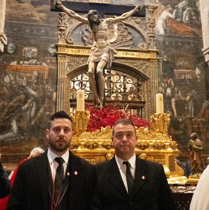La Cofradía del Silencio de Ciudad Rodrigo acompaña a la de Zamora