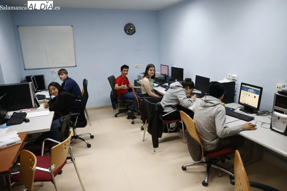 Así es el Centro Intercultural Baraka: acogida, aprendizaje y punto de encuentro para extranjeros que llegan a Salamanca | FOTOS: David Sañudo 