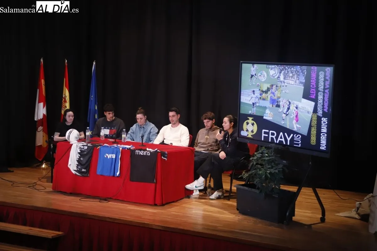 Acto conjunto de Unionistas, Salamanca UDS y Avenida en el IES Fray Luis de León. Foto de Ángel Puma