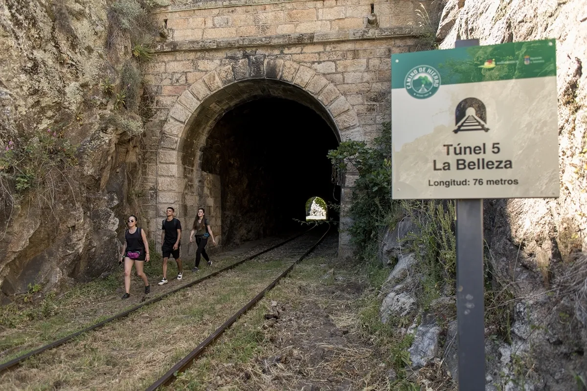 Camino de Hierro llega a sus cuatro años con 70.000 visitantes y referente turístico de Las Arribes en la provincia de Salamanca  / DIPUTACIÓN SALAMANCA