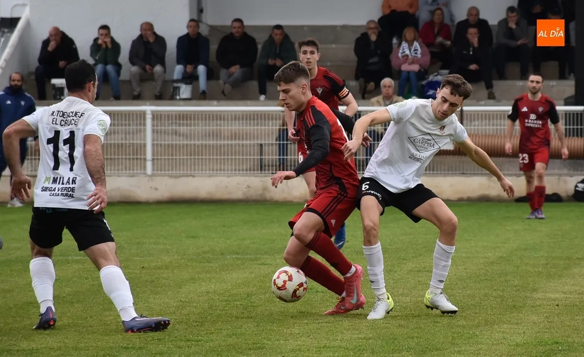 Foto 4 - Enorme partido sin premio del Senior del Ciudad Rodrigo ante el Mirand&eacute;s B