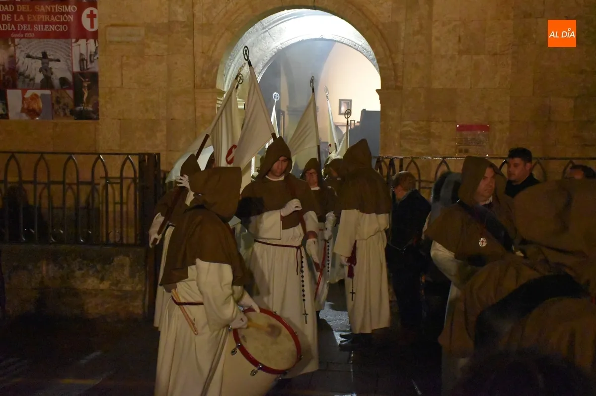 Foto 4 - La S&aacute;bana Santa se estrena librando la lluvia y con la sorpresa de la Banda Esperanza