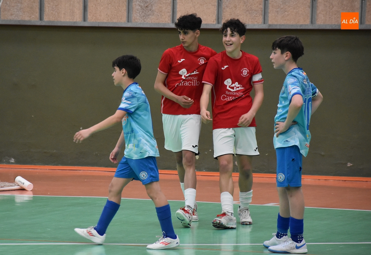 Reparto de victorias en el doble duelo cadete e infantil entre III Columnas y San Cristóbal de Segovia