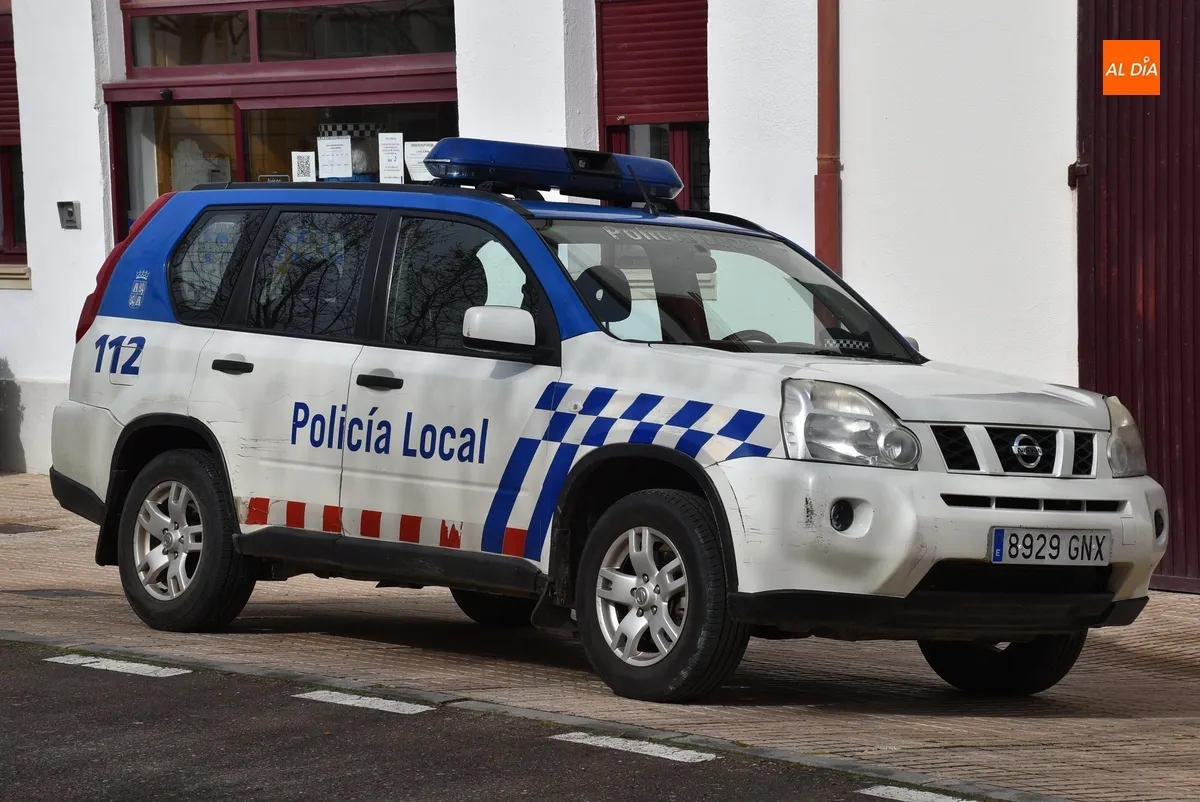 Foto 9 - La Polic&iacute;a Local de Ciudad Rodrigo incorpora un nuevo veh&iacute;culo de tipo h&iacute;brido