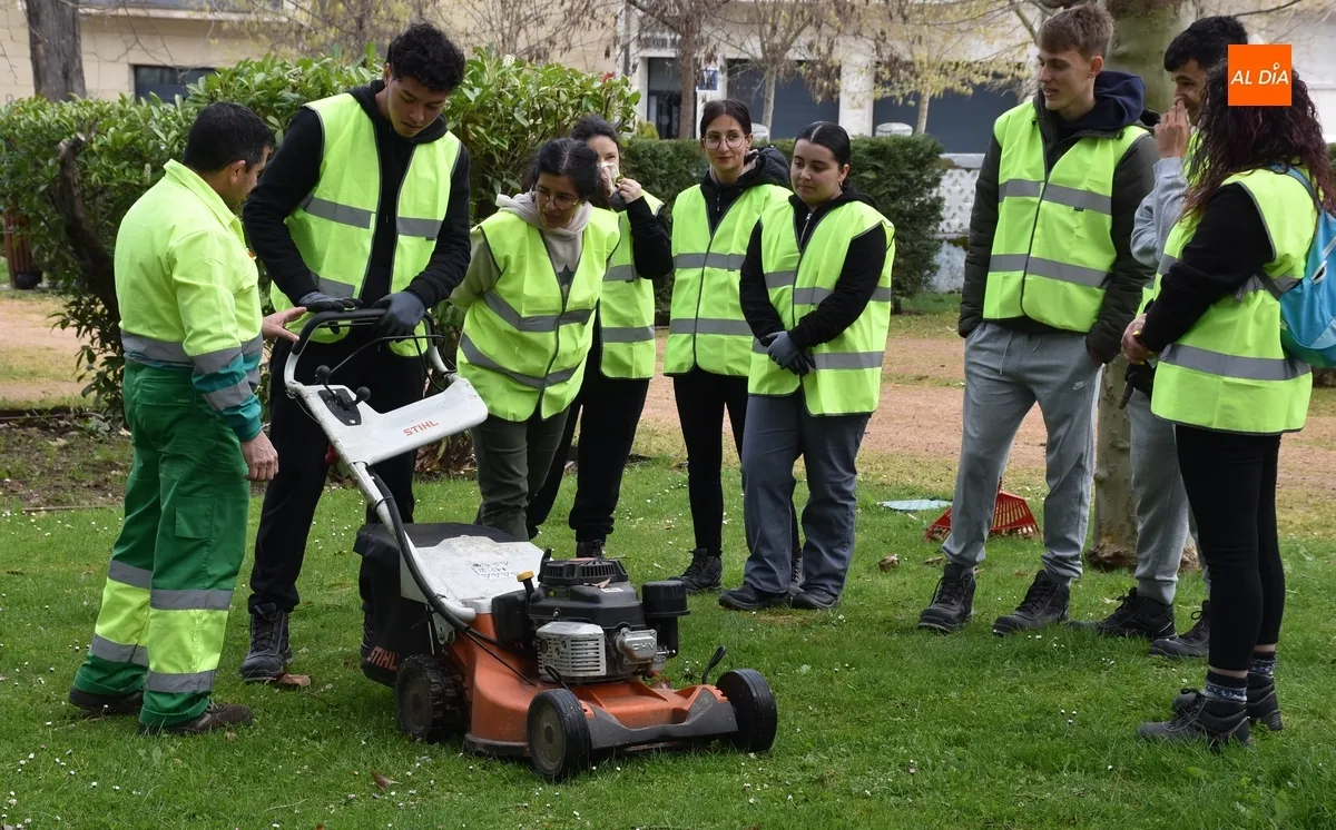 Foto 11 - Un total de 18 alumnos inician las AFE Asistir y Riberas impulsadas por el Ayuntamiento