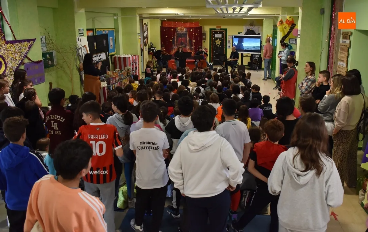 Foto 2 - Astrolabio ofrece un recital de bandas sonoras para abrir las Jornadas Culturales del Colegio Mir&oacute;briga