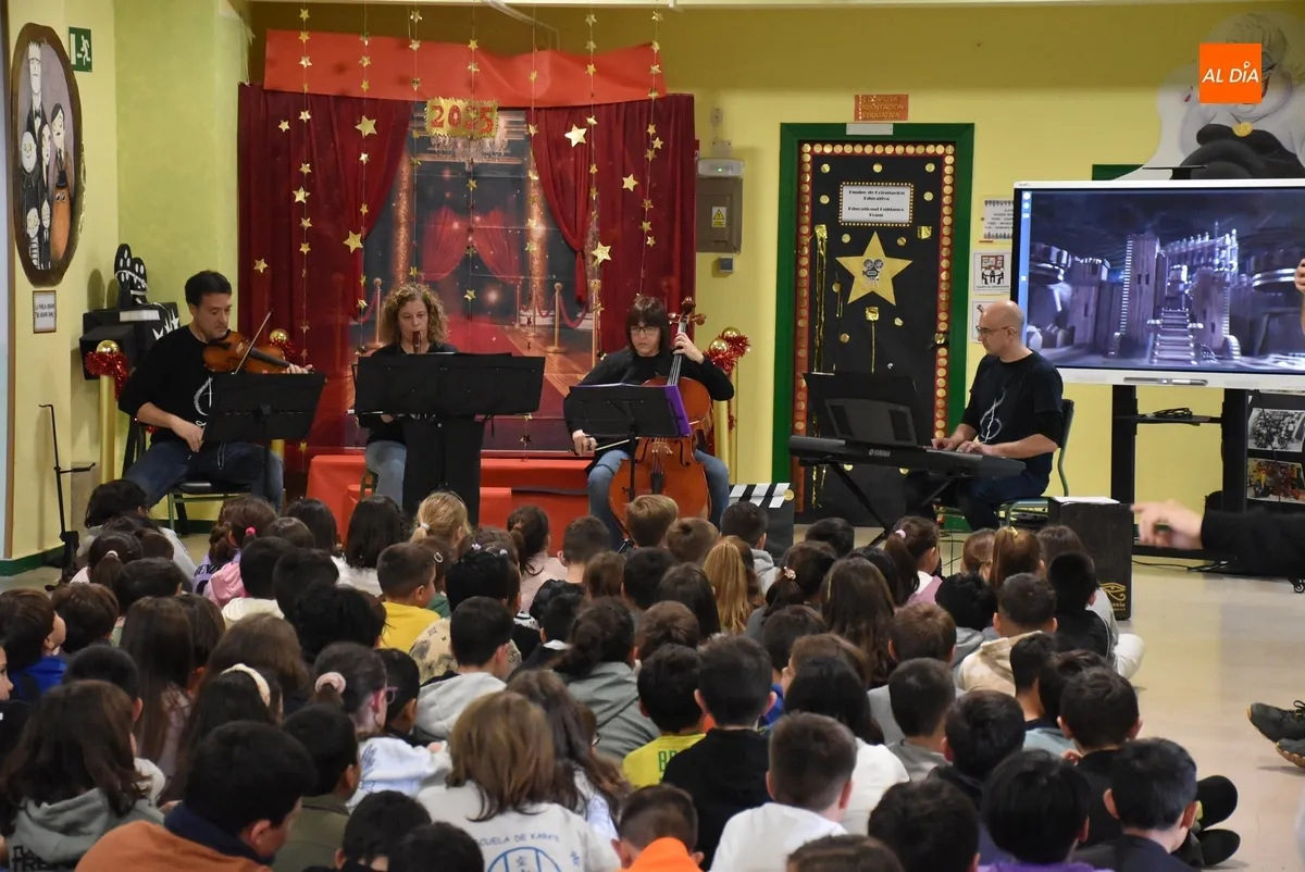 Foto 6 - Astrolabio ofrece un recital de bandas sonoras para abrir las Jornadas Culturales del Colegio Mir&oacute;briga