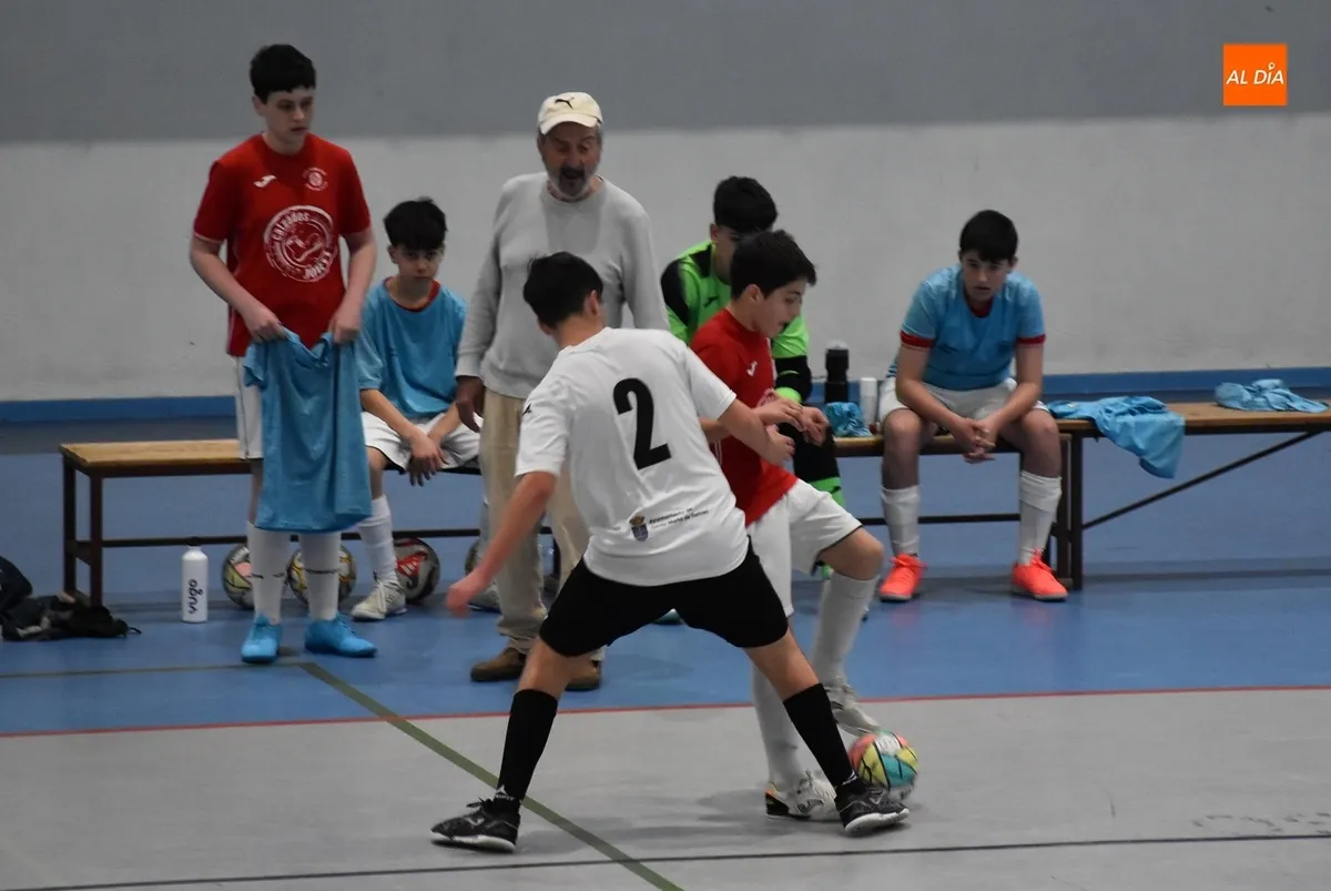 Foto 2 - #M [25-27 ABR] El III Columnas arrasa en sus duelos ante el Ayto Santa Marta